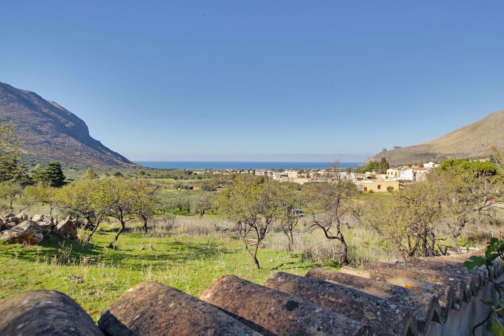 Poggio Di Mare Bed and Breakfast Castelluzzo Buitenkant foto
